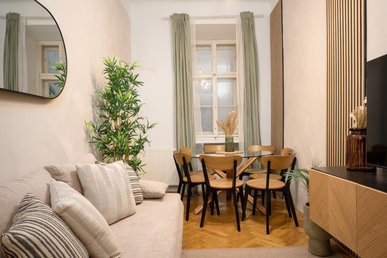 Designer Apartment, Central, Next To Danube Wien Eksteriør billede