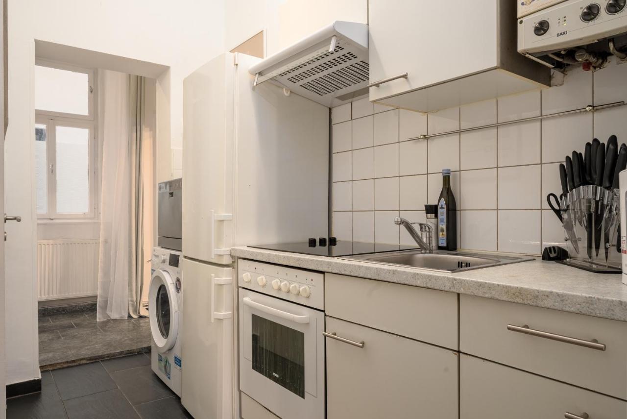 Designer Apartment, Central, Next To Danube Wien Eksteriør billede